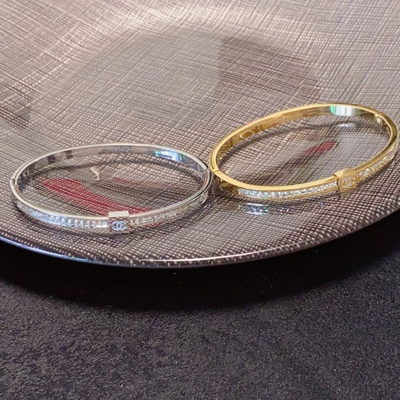 Ch**el bracelets